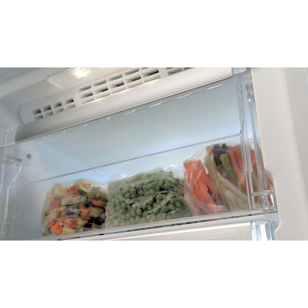 WHIRLPOOL UW6F3YWI vrijstaande vriezer - 167cm