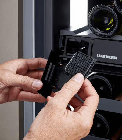 LIEBHERR UWGBI368220 onderbouw wijnkoelkast LIEBHERR UWGBI368220 onderbouw wijnkoelkast