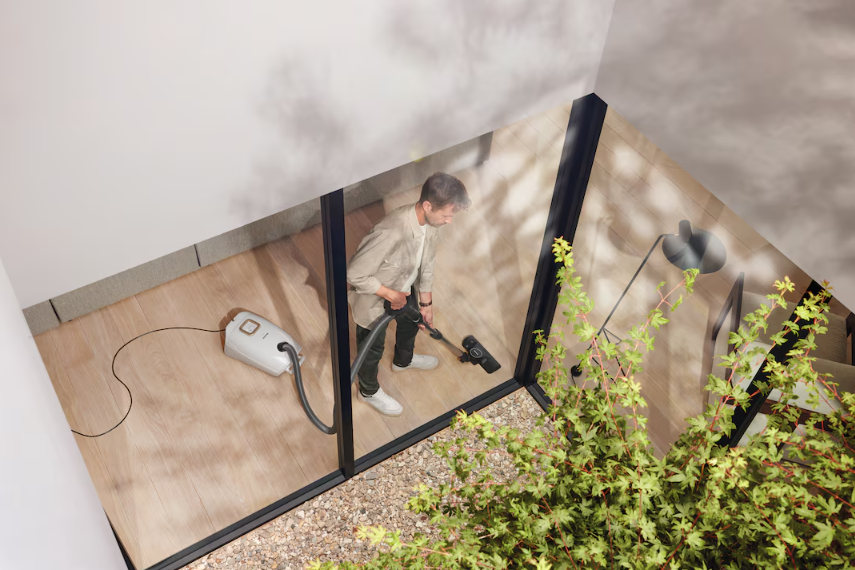 MIELE GUARDL1ALLERGYBRILLIANTWHITECE GUARD stofzuiger met zak MIELE GUARDL1ALLERGYBRILLIANTWHITECE GUARD stofzuiger met zak