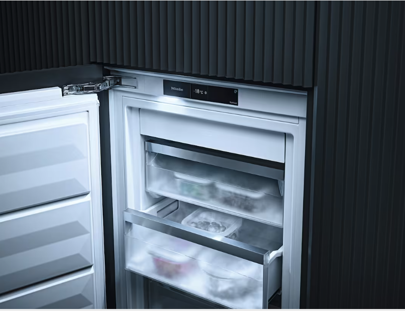 MIELE FNS7774D inbouw vriezer - 178cm MIELE FNS7774D inbouw vriezer - 178cm