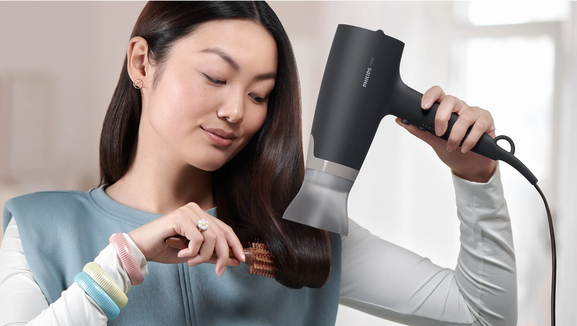 PHILIPS PHBHD351/10 haardroger PHILIPS PHBHD351/10 haardroger