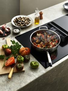 ATAG HIDD28471SV kookplaat met afzuiging - 83cm ATAG HIDD28471SV kookplaat met afzuiging - 83cm