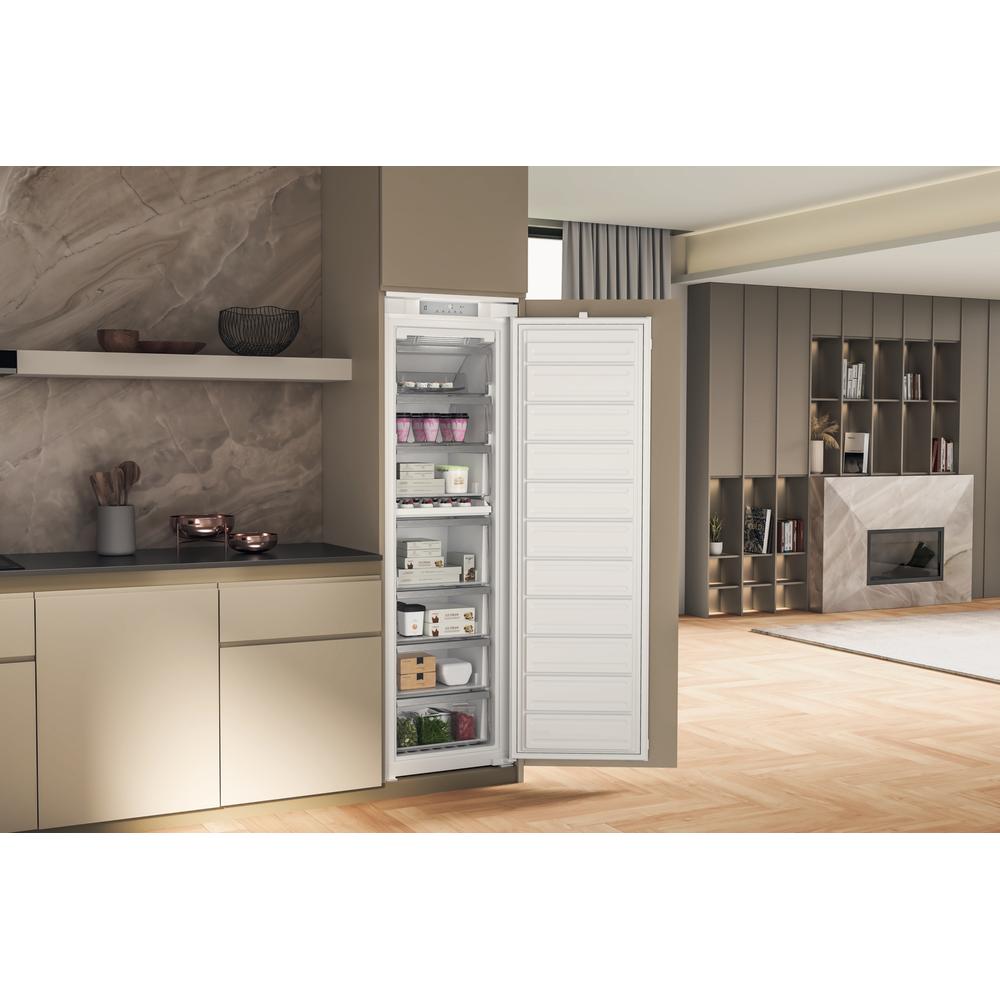 WHIRLPOOL WHSD18F073C1 inbouw vriezer - 177cm WHIRLPOOL WHSD18F073C1 inbouw vriezer - 177cm