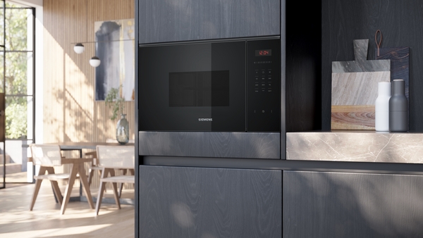 SIEMENS BE523LMB1 IQ300 microgolfoven met grill - 38cm