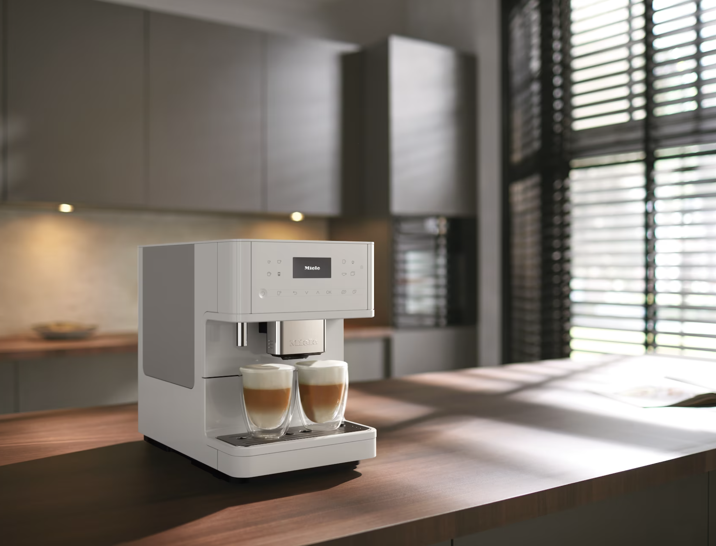 MIELE CM6160MILKPERFECTIONLOWE espresso machine MIELE CM6160MILKPERFECTIONLOWE espresso machine