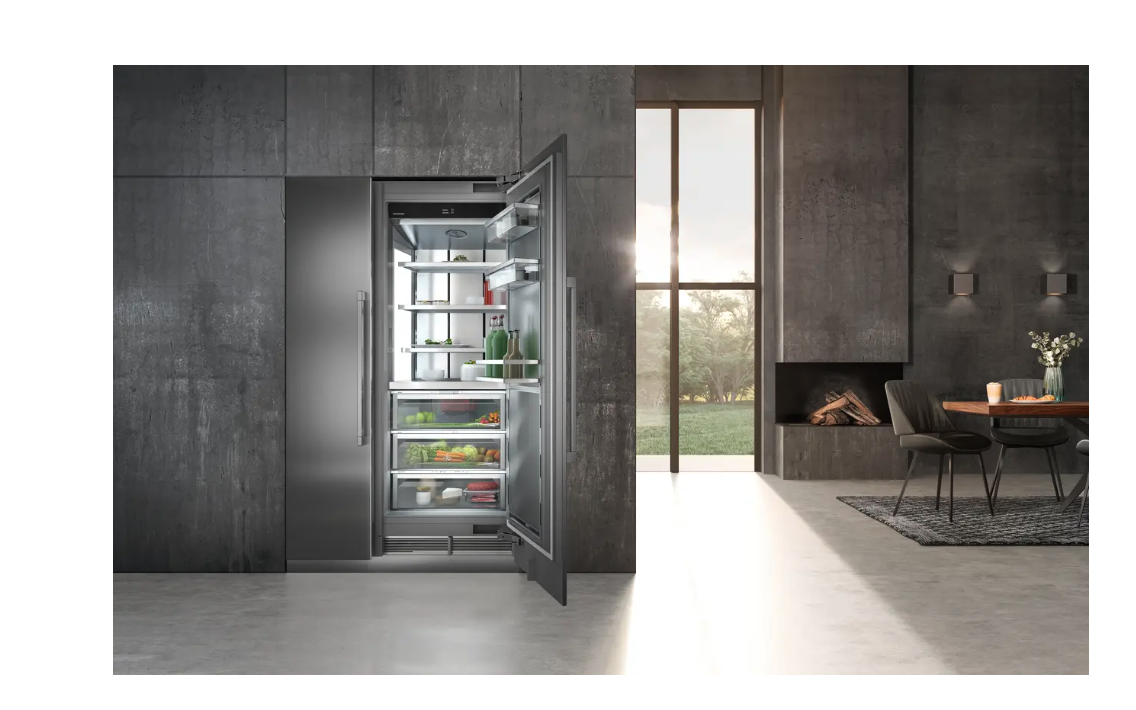 LIEBHERR MONOLITH EFNEI947120617 inbouw vriezer - 213cm LIEBHERR MONOLITH EFNEI947120617 inbouw vriezer - 213cm