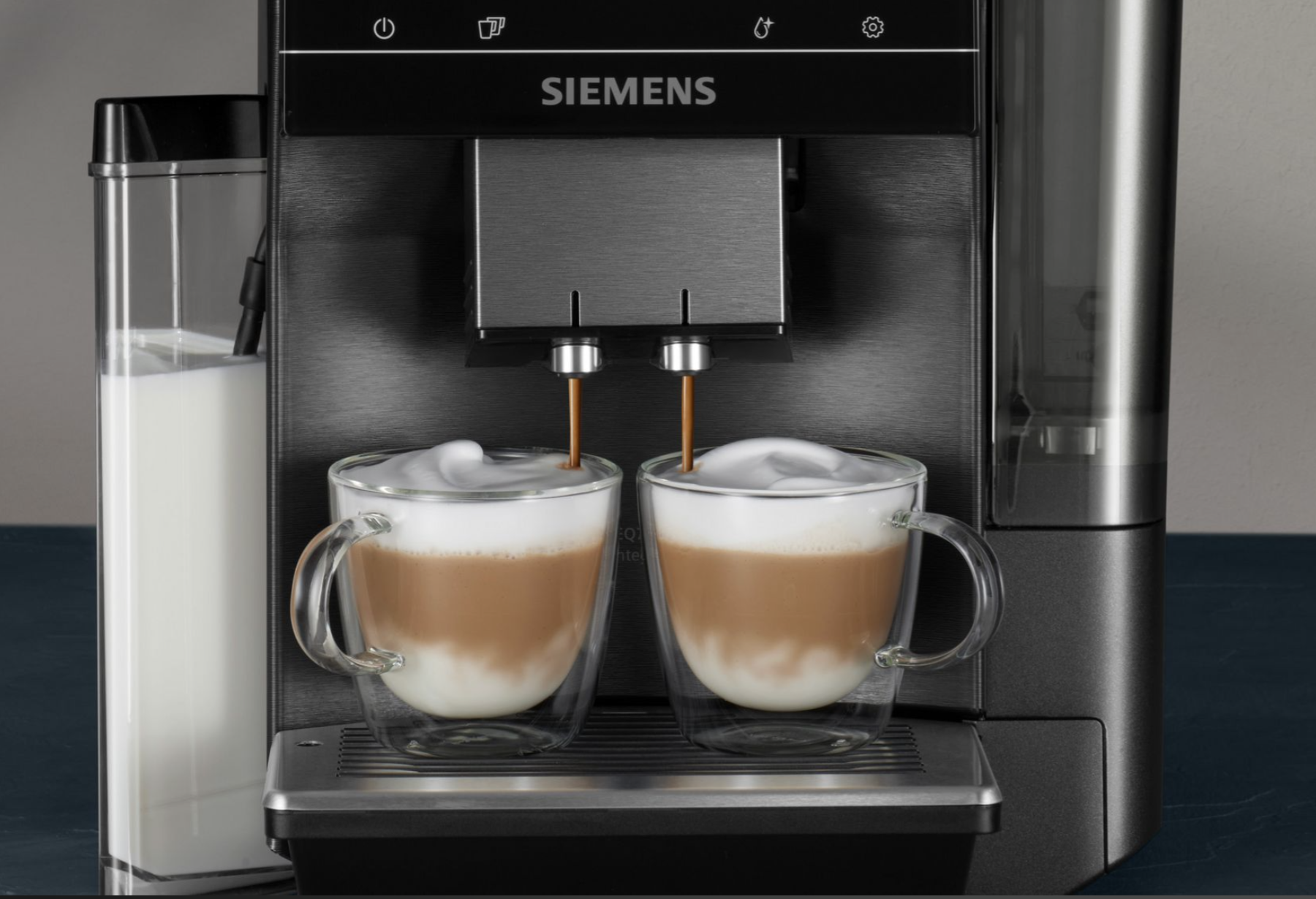 SIEMENS TQ717DF5 EQ.700 espresso machine SIEMENS TQ717DF5 EQ.700 espresso machine