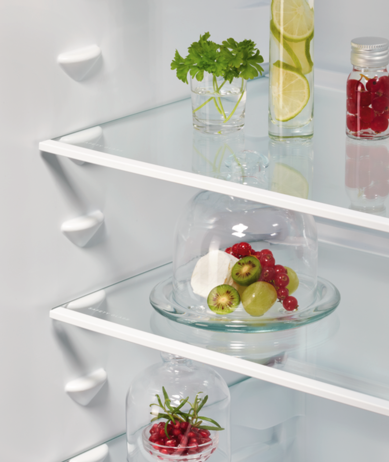 AEG TS5S161ES 5000 koel-/vriescombinatie - 158cm AEG TS5S161ES 5000 koel-/vriescombinatie - 158cm