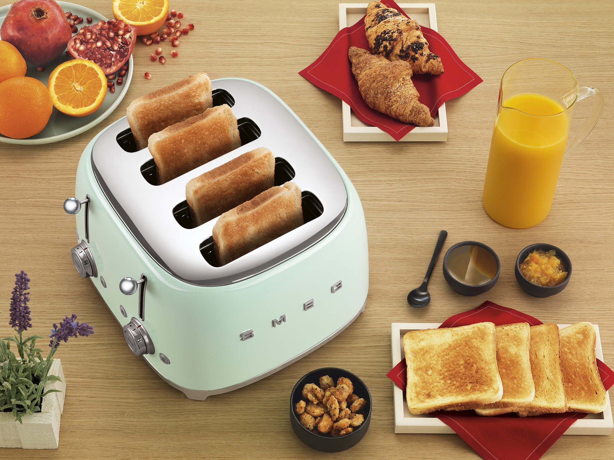 SMEG SDA TSF03PGEU broodrooster SMEG SDA TSF03PGEU broodrooster