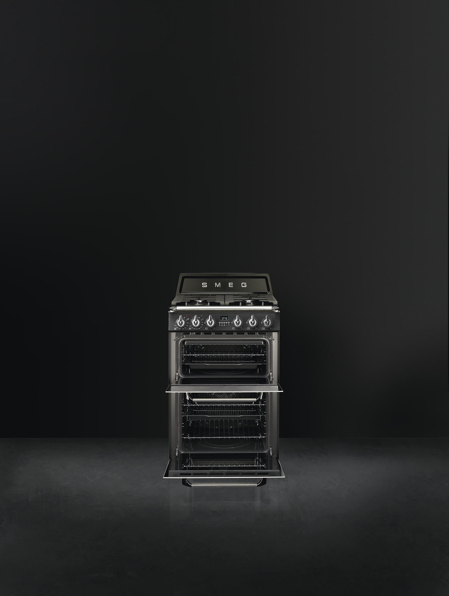 SMEG TR62BL fornuis met gaskookplaat - 60cm SMEG TR62BL fornuis met gaskookplaat - 60cm