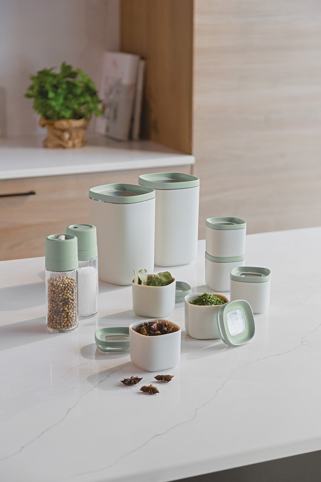 BERGHOFF 3950403 peper- en zoutmolen BERGHOFF 3950403 peper- en zoutmolen